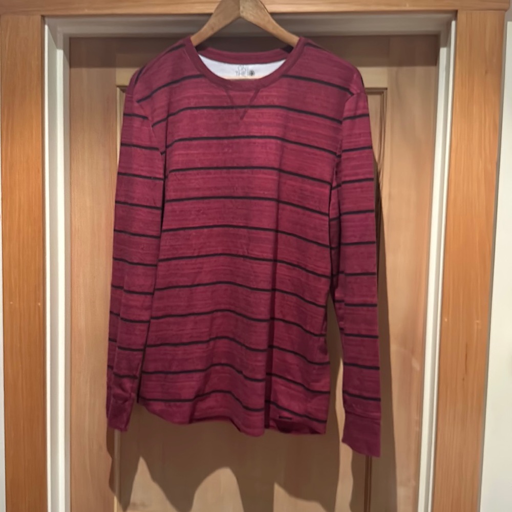 On The Byas Men’s XL Long Sleeve Thermal Shirt